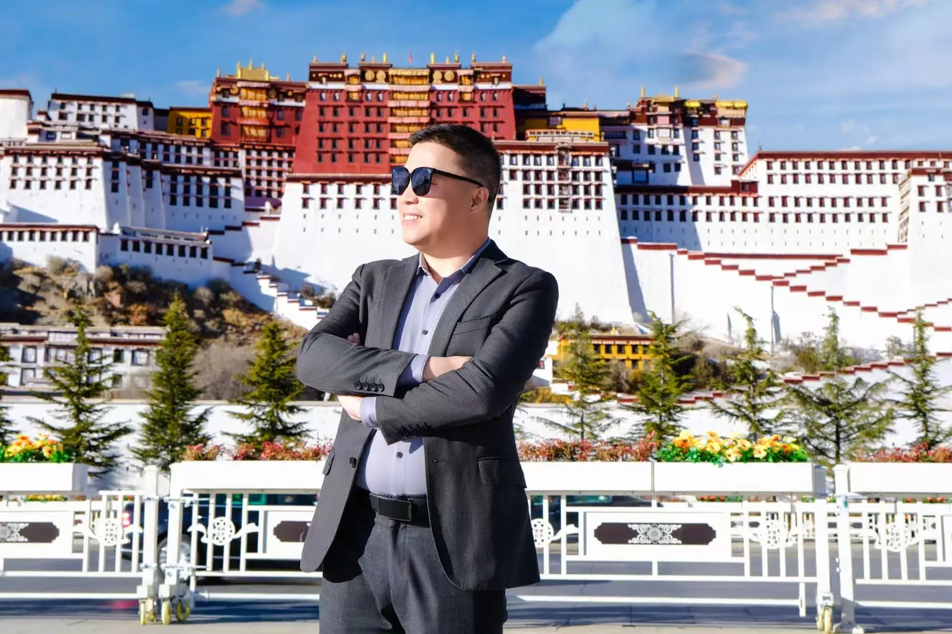 Mr Liu Kang founder and chairman of Ueerl